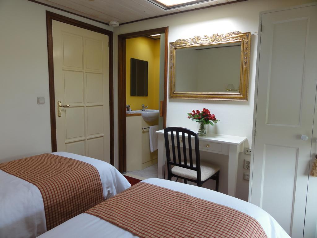 Peniche Serenity Sillery Room photo
